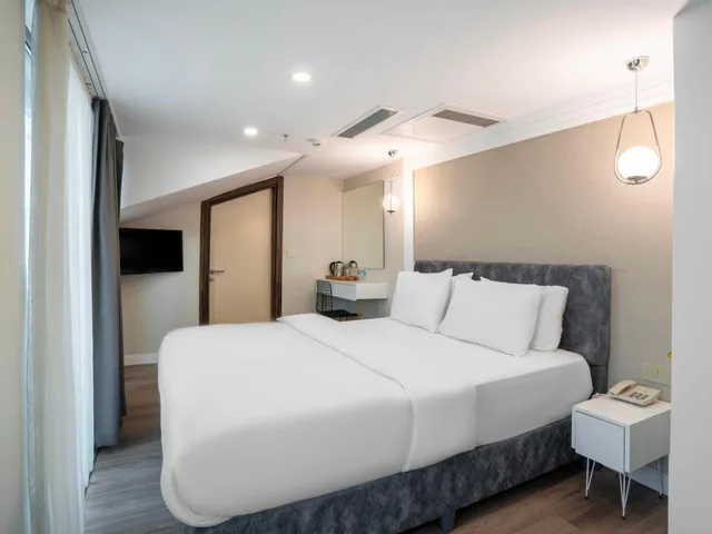 غرفة بسرير كوين بشرفة، Actuel Life Hotel 7/10