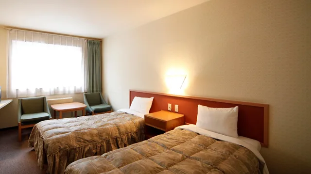 Room, Twin Beds, Smoking, Hakuba Paipu No Kemuri 1/1