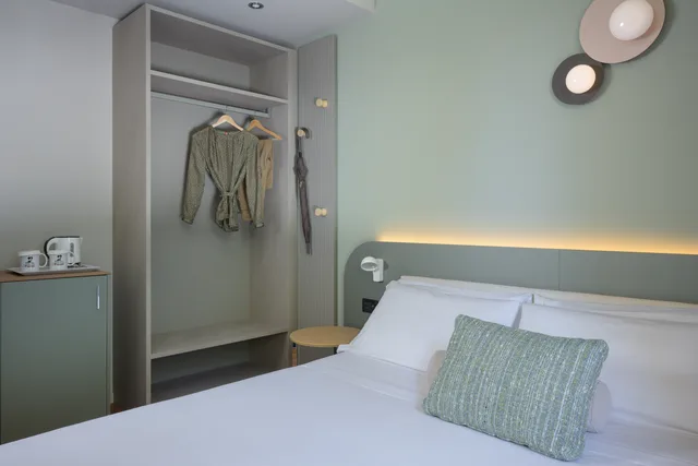Classic Double Single Use، Ilaria and Residenza Dell Alba 4/5