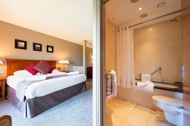 جناح جونيور بسرير كينج، Bryn Meadows Golf Hotel Spa 3/4