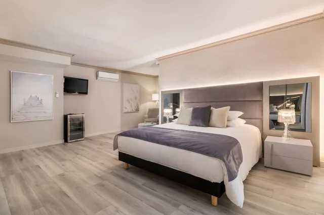 جناح تنفيذي بسرير مزدوج بإطلالة على المدينة بشرفة بغرفة نوم واحدة، Boutique Hotel B51 (ex. Park Plaza Suites Hotel) 1/2