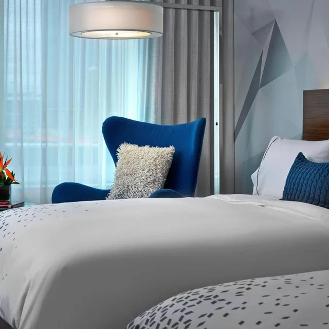 غرفة بسريرين كوين، RENAISSANCE EDMONTON AIRPORT HOTEL 6/9