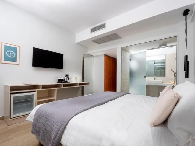 غرفة مزدوجة ديلوكس، Athena Hotel 2/3