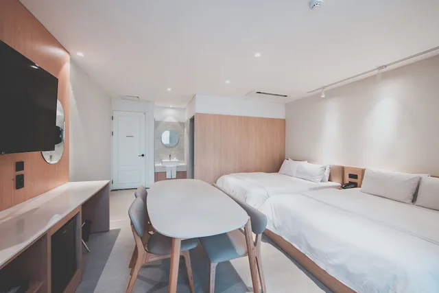 Suite, 2 Queen Beds, Hotel Insomnia 3/10