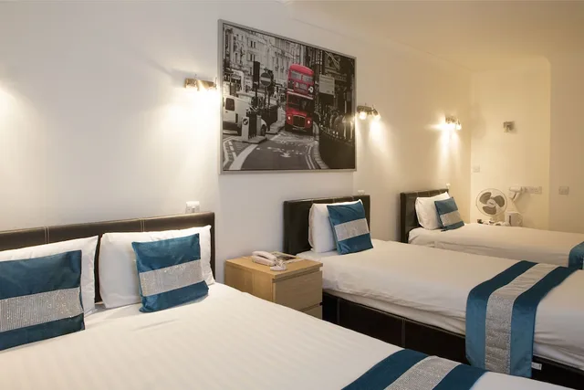 غرفة عائلية بسريرين مزدوجين، Westpoint Hotel 2/5