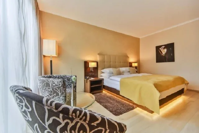 1 Bedroom, Business, King Bed, Allergy Friendly، SACHER BADEN 3/3