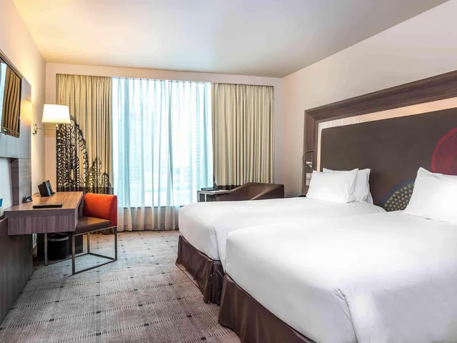 غرفة تنفيذية بسريرين منفصلين، Novotel Bangkok Platinum 5/10