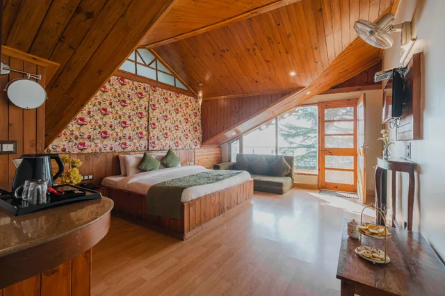 Room, Attic، Hotel Mongas 1/2