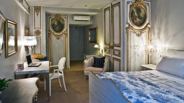 جناح جونيور بإطلالة على المدينة، Auberge Place D Armes 2/3