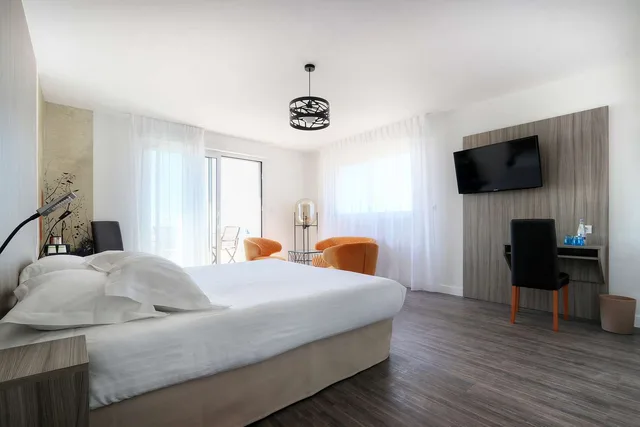 غرفة ديلوكس بسرير كوين بشرفة، Best Western Hotel Le Bellevue 1/5