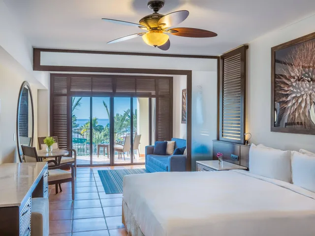 غرفة بسرير كينج بإطلالة على المسبح، Hyatt Ziva Los Cabos All Inclusive Experience 1/1