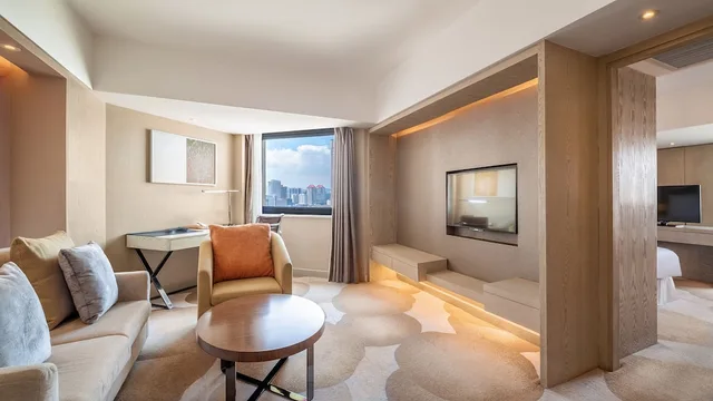 غرفة بسرير كينج بإطلالة على المدينة بغرفة نوم واحدة، Holiday Inn Kunming City Centre 5/8