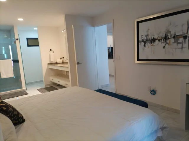 شقة ديلوكس بسرير كينج وسرير كوين بإطلالة على المدينة بشرفة مع أريكة، Collection O Morgan City Center, Los Cabos 1/5