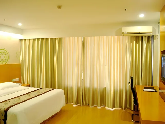 غرفة بزنس بسرير كوين، GreenTree Inn Chizhou High-Speed Railway Station Hotel 3/3