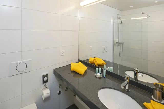 غرفة عائلية بأربعة أسرّة بغرفتي نوم، Villmergen Swiss Quality Hotel 10/10