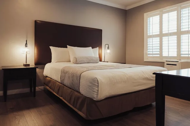 1 Bedroom, Family, Studio, Suite, 1 King and 2 Queen Beds, Sofa, Kitchen, The Dixie Hollywood 4/7