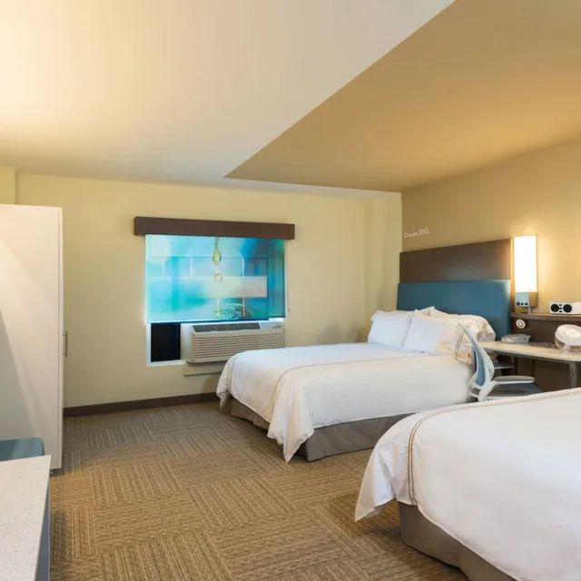 غرفة بسريرين منفصلين لذوي الإعاقة، EVEN Hotel Norwalk 2/8
