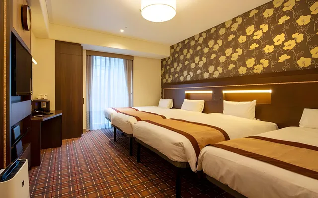 غرفة سوبيريور ثلاثية بسريرين منفصلين، Hotel Monterey Fukuoka 1/1