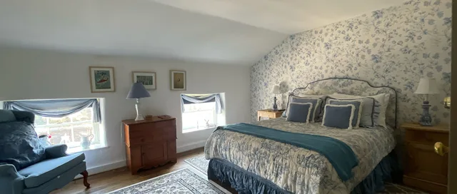 Design, Margo, Suite, Queen Bed، The Wayside Inn Bed Breakfast 1/2