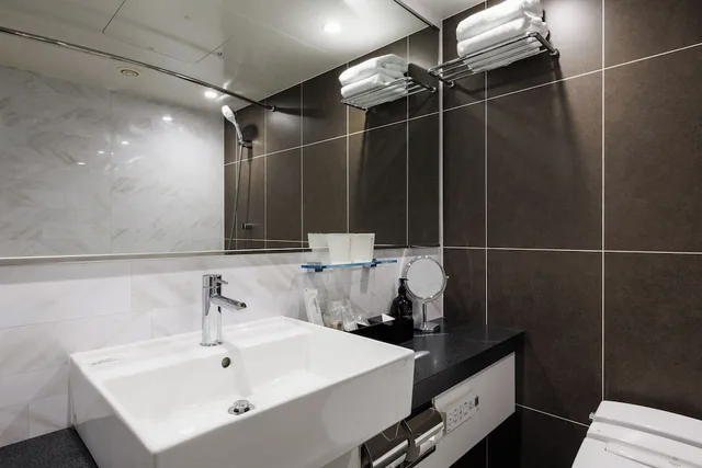 Edmont, Superior, King Bed، Hotel Metropolitan Edmont 4/5