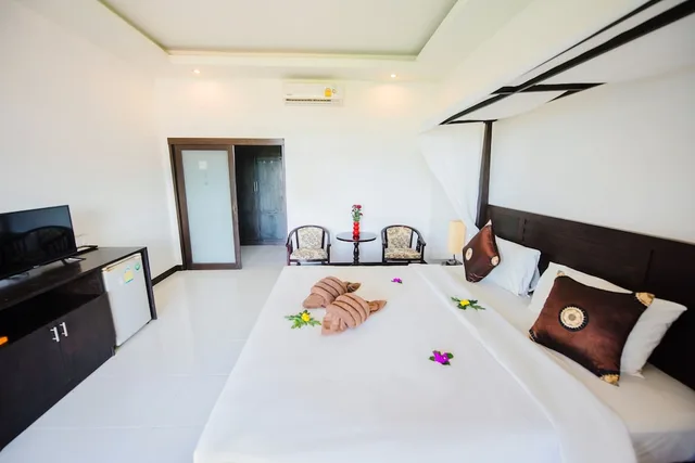 غرفة ديلوكس بسريرين منفصلين بإطلالة على المسبح، Monaburi Boutique Resort 4/10