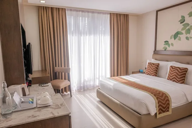 غرفة ديلوكس بسرير مزدوج بإطلالة على المسبح، Boracay Haven Suites 2/6