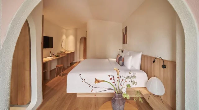 Square, Suite, Double Bed، Silverland Ben Thanh Hotel 9/10