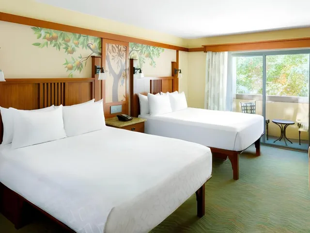Room, 2 Queen Beds, Partial View، Disney Grand Californian 1/4