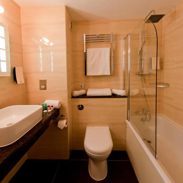 غرفة بسريرين منفصلين، The Collection Hotel Birmingham 2/3