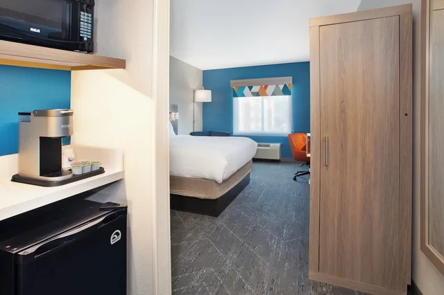 غرفة قياسية بسرير كوين، Holiday Inn Express Augusta North 6/6