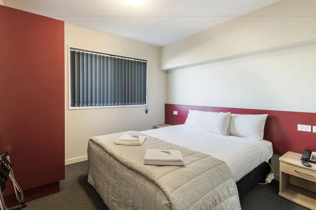 غرفة سوبيريور بسرير كوين بغرفة نوم واحدة، C Motel 1/2
