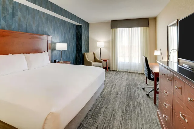 غرفة بسرير كينج لذوي الإعاقة، Drury Inn Suites Denver Westminster 3/10