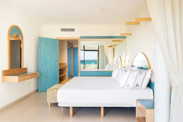 جناح بسريرين منفصلين مع أريكة، Hotel Paradisus Fuerteventura 3/10