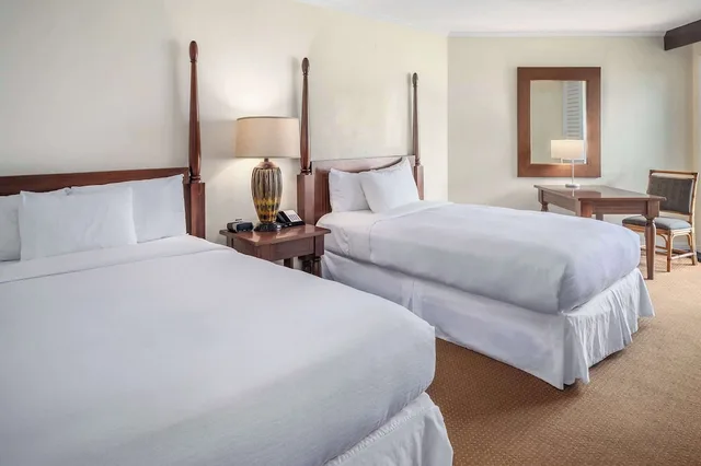 Room, 2 Double Beds, Pool and Ocean View، OUTRIGGER Kauai Beach Resort & Spa 3/5