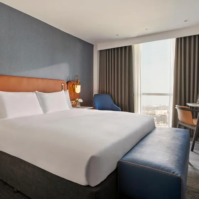 غرفة بسرير كينج بإطلالة على المتنزه، Hyatt Regency London Stratford 1/8
