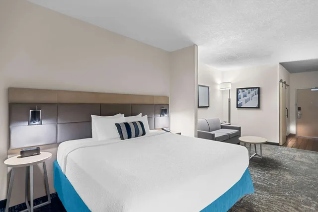 جناح بسرير كينج مع أريكة، Best Western Plus Ogallala Inn 3/5