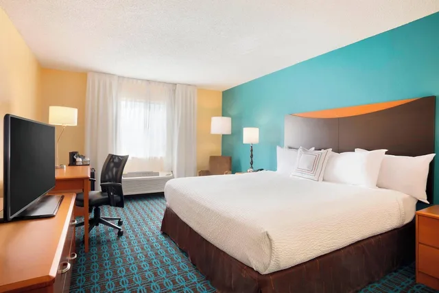 غرفة بسرير كينج لذوي الإعاقة، Fairfield Inn & Suites Dallas Plano 1/1