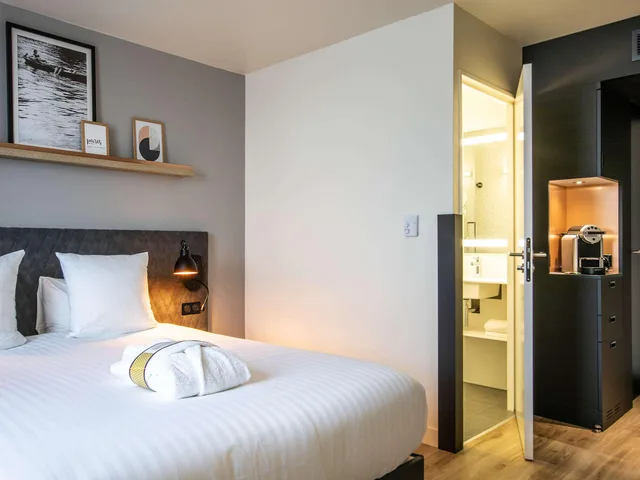 Superior, Double Bed, Mercure Paris Gennevilliers 1/5