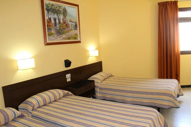 غرفة ثلاثية بسرير فردي، Hotel Olympia 2/5
