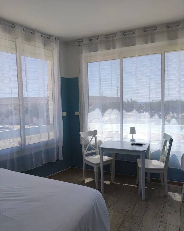 Comfort, Queen Bed, Sea View, L'abrivado 3/4