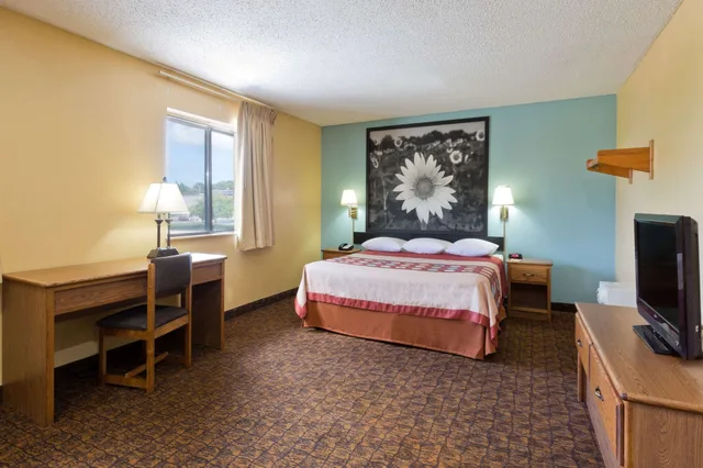 جناح استوديو بسرير كينج، Super 8 By Wyndham Lexington Park/California Area 4/7