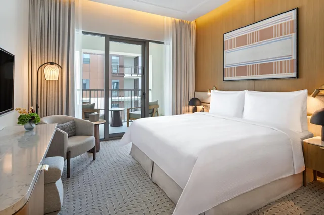 Deluxe Lagoon View Room، Vida Creek Beach Hotel 1/1