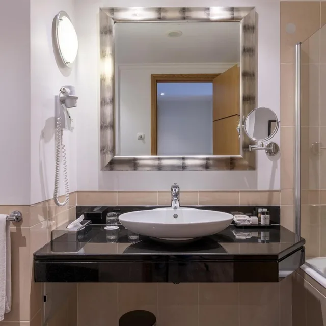 غرفة عائلية بسرير مزدوج مع سرير إضافي، Pestana Grand Premium Ocean Resort 7/8