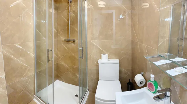 غرفة عائلية، City London Hotel 6/6