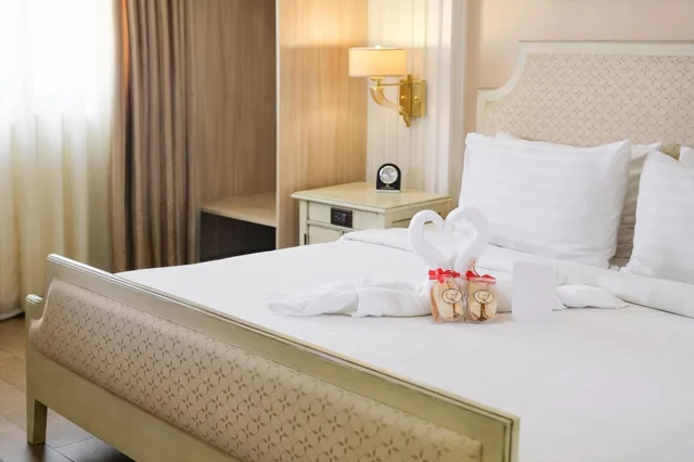 Prince, Gold, Suite, Tower Two، Golden Prince Hotel And Suites 5/8