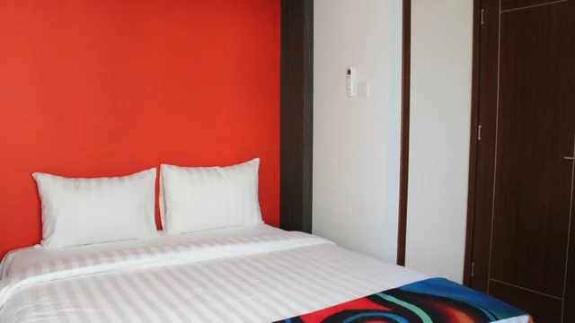 غرفة بريميير تنفيذية، Picasso Style 2/3