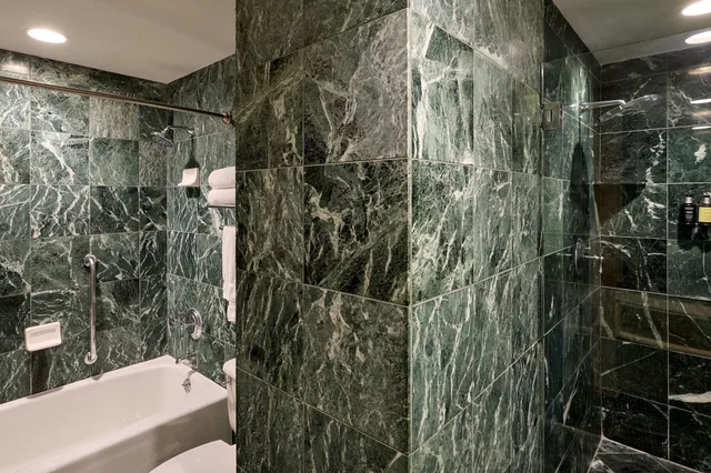 1 Bedroom, Suite, King Bed, Sofa, Autograph Collection Henry 4/5