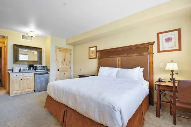 1 Bedroom, Suite, Silverado Lodge 5/10