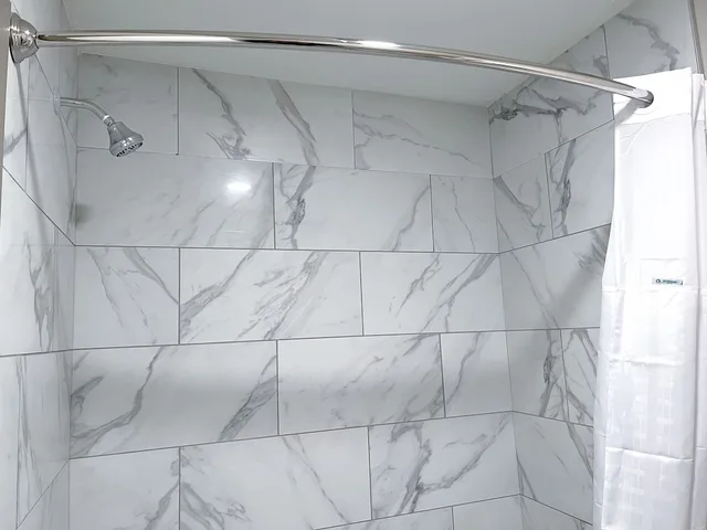 جناح استوديو بسرير كينج يُسمح فيها بالحيوانات الأليفة، Days Inn & Suites by Wyndham Santa Rosa 2/2