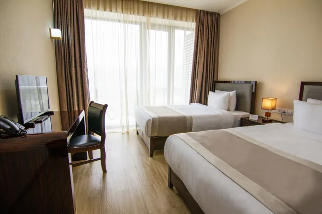غرفة كومفورت بسريرين منفصلين بإطلالة على المدينة، Lisi Hills Hotel 2/6